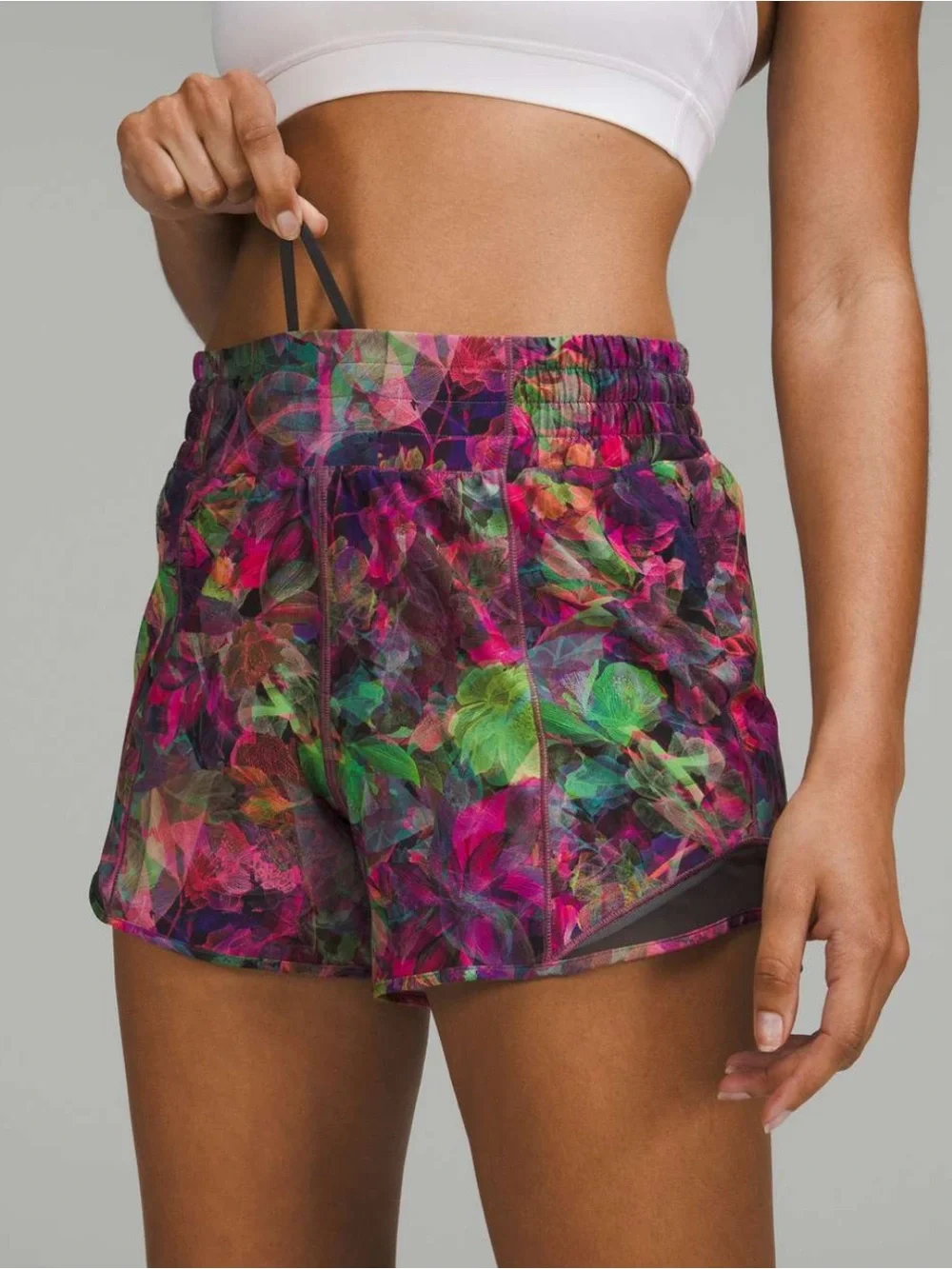 Lululemon Hotty Hot High-Rise Lined Shorts size 4